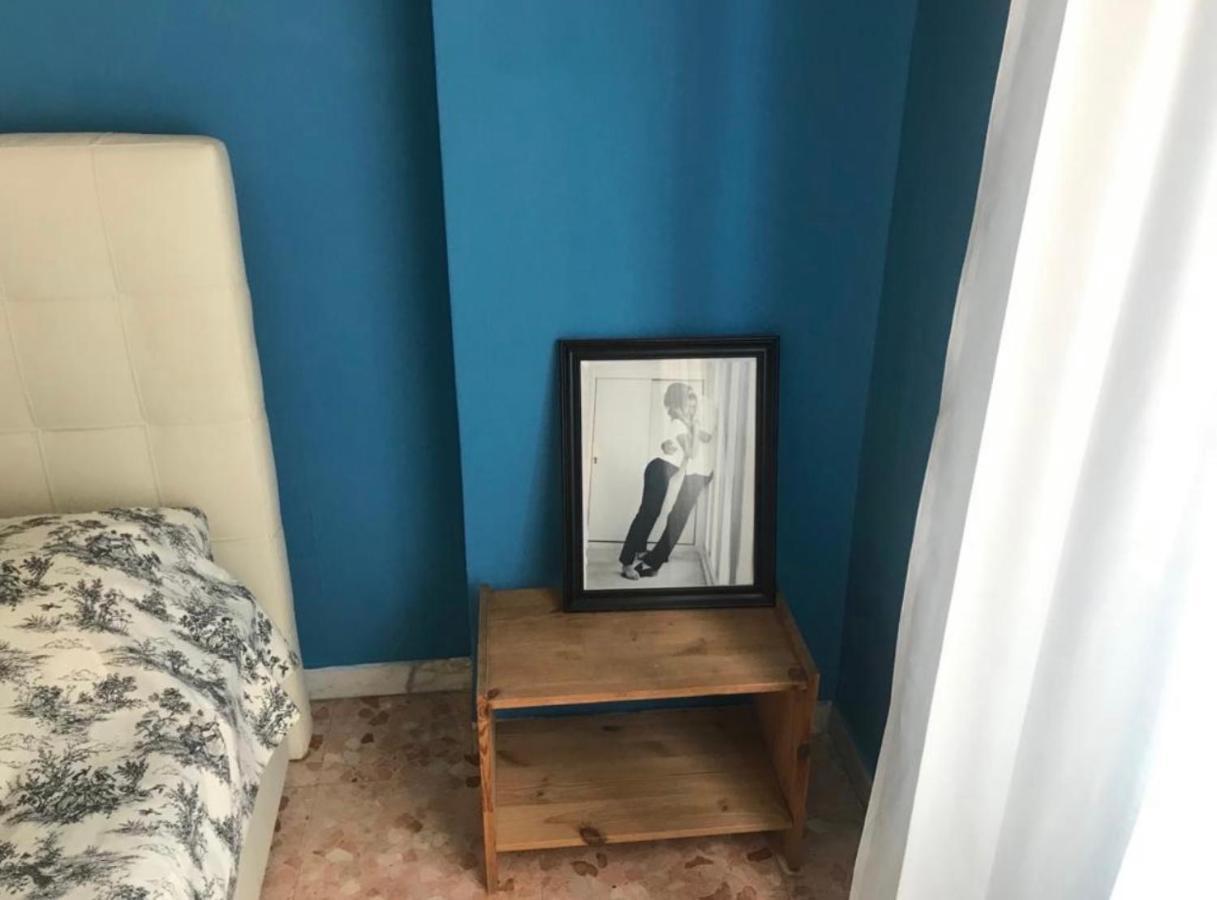 Trastevere Room Rome Bagian luar foto